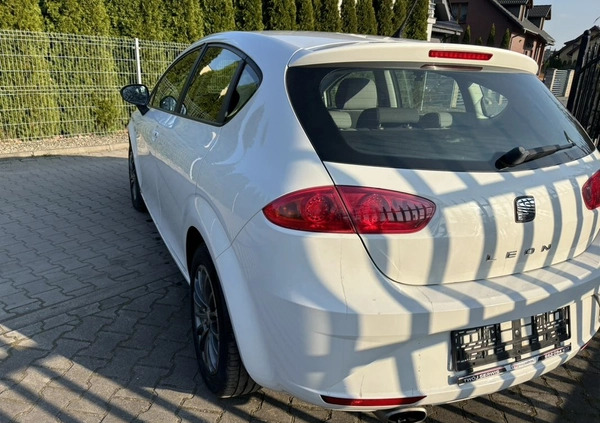 Seat Leon cena 18900 przebieg: 155137, rok produkcji 2009 z Kartuzy małe 172